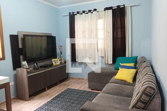 Sala de casa à venda com 4 quartos, 190m² em Jardim Thealia, São Paulo