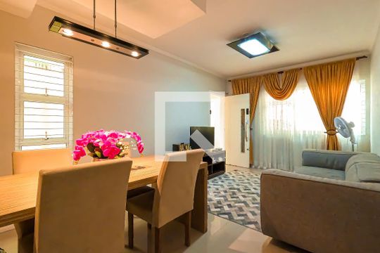 Casa para alugar com 3 quartos, 170m² em Jardim São Jorge, Guarulhos
