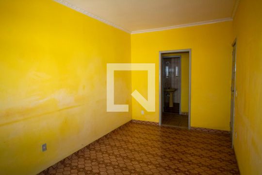 Sala de apartamento para alugar com 2 quartos, 80m² em Cordovil, Rio de Janeiro