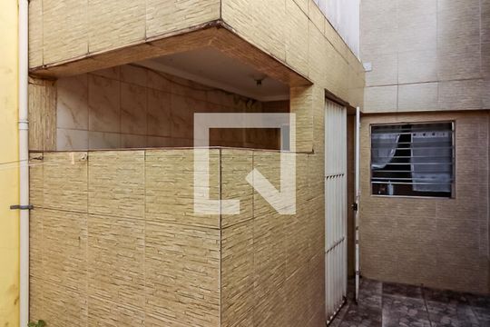 Área Externa de casa para alugar com 2 quartos, 72m² em Lauzane Paulista, São Paulo