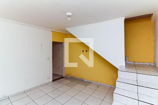 Sala de casa para alugar com 2 quartos, 72m² em Lauzane Paulista, São Paulo
