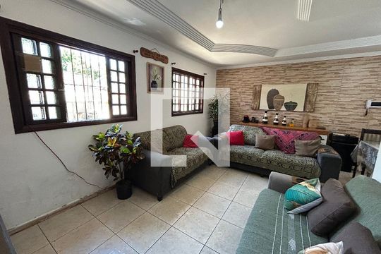 Sala de casa para alugar com 4 quartos, 90m² em Vila Rosália, Guarulhos