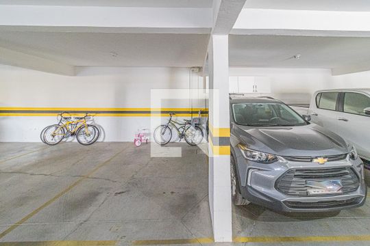 Garagem de apartamento à venda com 3 quartos, 87m² em Centro, Canoas
