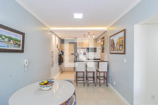 Sala de apartamento à venda com 3 quartos, 87m² em Centro, Canoas