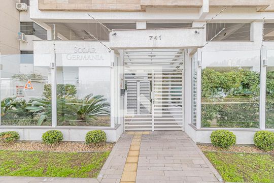 Fachada do Prédio de apartamento à venda com 3 quartos, 87m² em Centro, Canoas