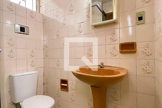 Banheiro de apartamento para alugar com 1 quarto, 60m² em Centro, Novo Hamburgo