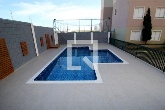 Área comum - Piscina de apartamento para alugar com 2 quartos, 64m² em Parque Campolim, Sorocaba