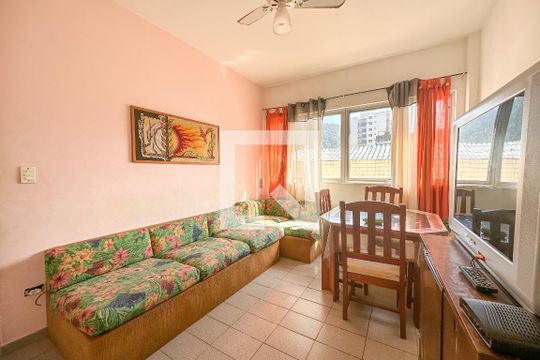 Apartamento para alugar com 2 quartos, 70m² em Vila Julia, Guarujá