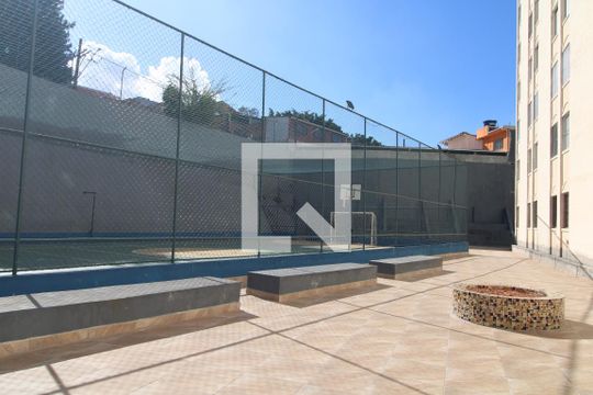 Quadra de apartamento para alugar com 2 quartos, 43m² em Vila Santana, São Paulo