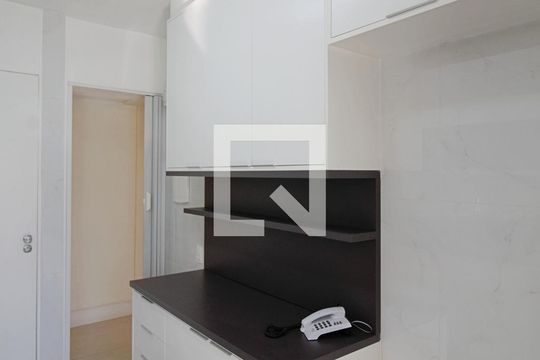 Cozinha de apartamento à venda com 4 quartos, 96m² em Vila Sonia, São Paulo