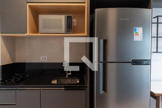 Studio de apartamento para alugar com 1 quarto, 27m² em Pinheiros, São Paulo
