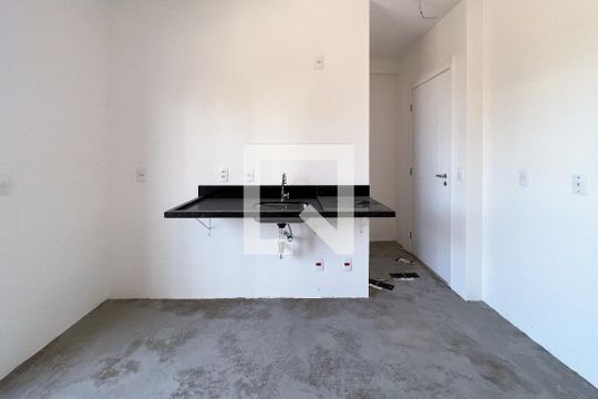 Cozinha de kitnet/studio à venda com 1 quarto, 25m² em Indianópolis, São Paulo