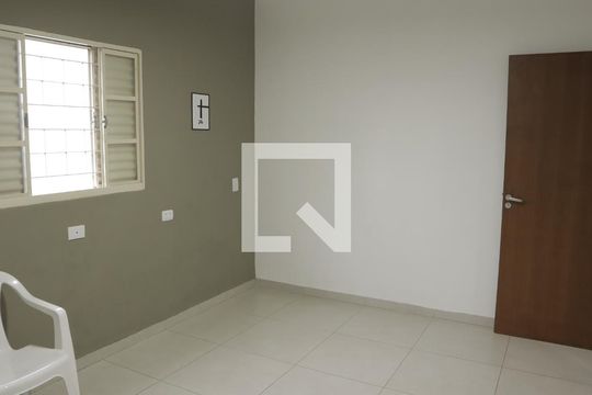 Suíte 1 (casa 01) de casa para alugar com 6 quartos, 35m² em Jardim dos Oliveiras, Campinas