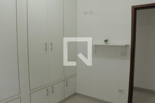 Quarto 1 (casa 01) de casa para alugar com 6 quartos, 35m² em Jardim dos Oliveiras, Campinas