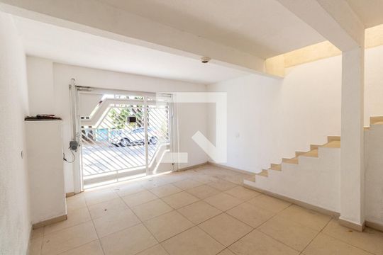Garagem de casa à venda com 3 quartos, 120m² em Parque Cisper, São Paulo