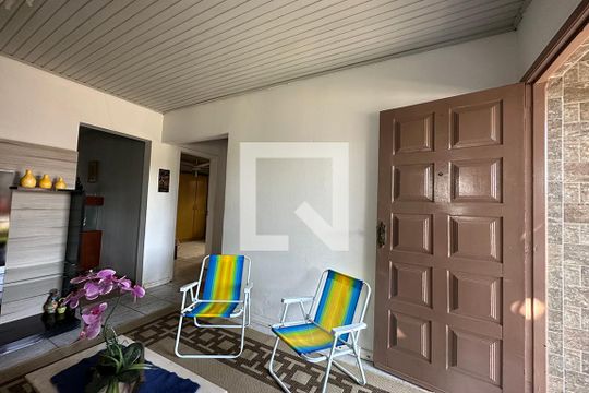 Sala de casa à venda com 3 quartos, 65m² em Santos Dumont, São Leopoldo