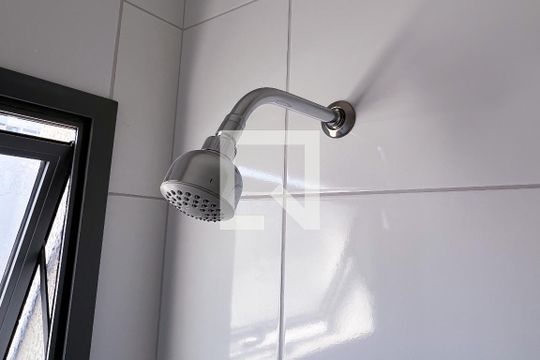 Banheiro de apartamento à venda com 1 quarto, 36m² em Indianópolis, São Paulo
