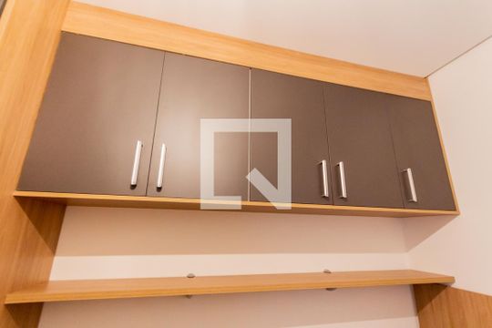 Armário de apartamento à venda com 2 quartos, 120m² em Campestre, Santo André