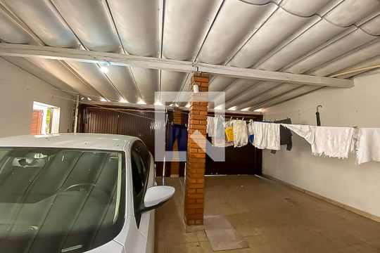 Garagem de casa para alugar com 4 quartos, 145m² em Liberdade, Novo Hamburgo