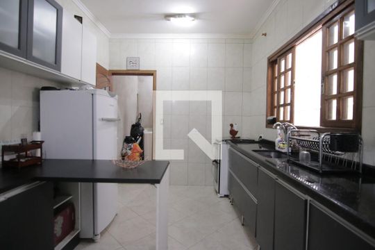 Cozinha de casa para alugar com 5 quartos, 375m² em Vila Santa Lucia, São Paulo