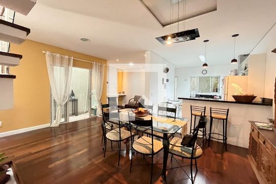 Sala de casa à venda com 5 quartos, 380m² em Vila Guarani(zona Sul), São Paulo