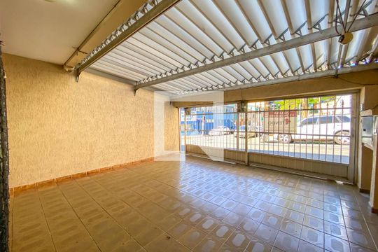 Garagem de casa para alugar com 3 quartos, 220m² em Vila Dayse, São Bernardo do Campo