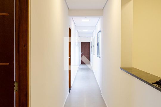 Corredor de apartamento para alugar com 1 quarto, 39m² em Cidade Vargas, São Paulo
