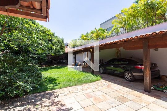 Garagem de casa à venda com 5 quartos, 522m² em Pampulha, Belo Horizonte