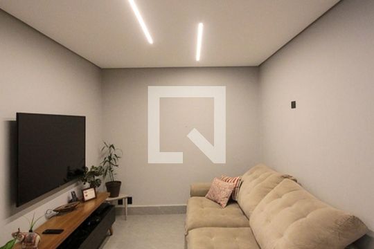 Sala de casa à venda com 4 quartos, 320m² em Jardim Avelino, São Paulo