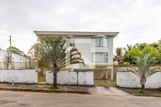 Fachada de casa à venda com 6 quartos, 700m² em Bandeirantes (pampulha), Belo Horizonte