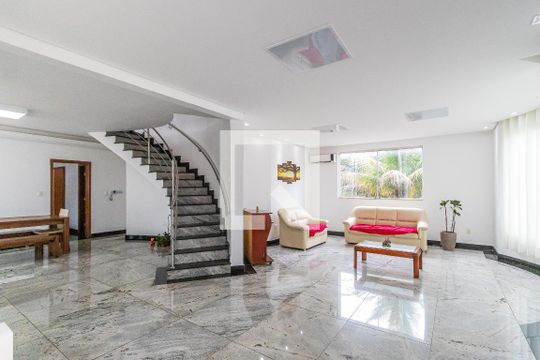 Casa à venda com 6 quartos, 700m² em Bandeirantes (pampulha), Belo Horizonte