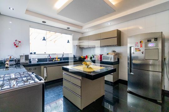 Cozinha de casa à venda com 6 quartos, 700m² em Bandeirantes (pampulha), Belo Horizonte