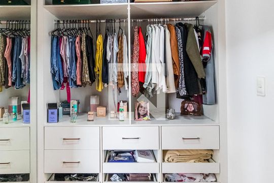 Closet de casa à venda com 6 quartos, 700m² em Bandeirantes (pampulha), Belo Horizonte