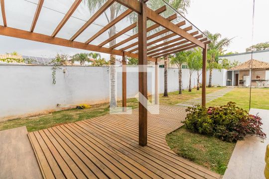 Quintal de casa à venda com 6 quartos, 700m² em Bandeirantes (pampulha), Belo Horizonte