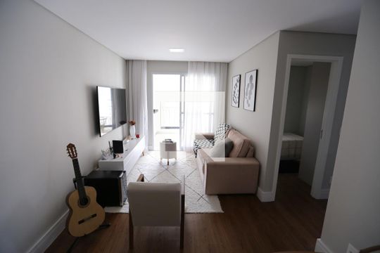 Sala de apartamento para alugar com 2 quartos, 65m² em Jardim Ampliação, São Paulo