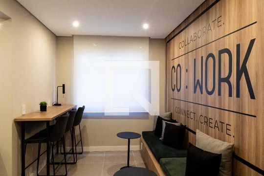 Área comum - Co-Working de apartamento para alugar com 1 quarto, 26m² em Barra Funda, São Paulo