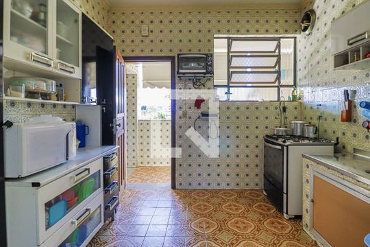 Cozinha de casa à venda com 3 quartos, 320m² em Santa Cruz, Belo Horizonte
