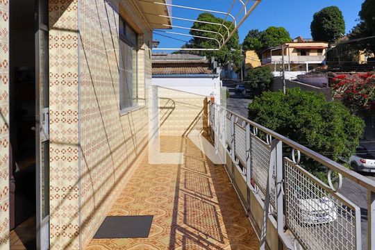 Varanda da Sala de Estar de casa à venda com 3 quartos, 320m² em Santa Cruz, Belo Horizonte
