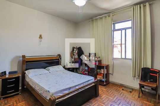 Quarto 1 de casa à venda com 3 quartos, 320m² em Santa Cruz, Belo Horizonte