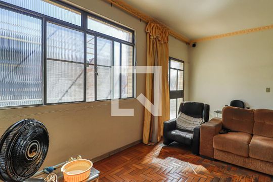 Sala de Estar de casa à venda com 3 quartos, 320m² em Santa Cruz, Belo Horizonte