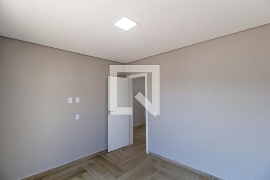 Quarto 2 de casa de condomínio para alugar com 3 quartos, 280m² em Alphaville, Santana de Parnaíba