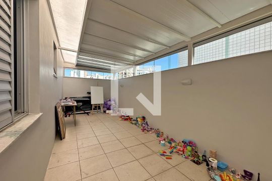 Varanda  de apartamento à venda com 4 quartos, 280m² em Buritis, Belo Horizonte
