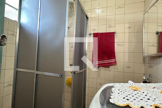 Banheiro de casa para alugar com 3 quartos, 180m² em Santo Afonso, Novo Hamburgo