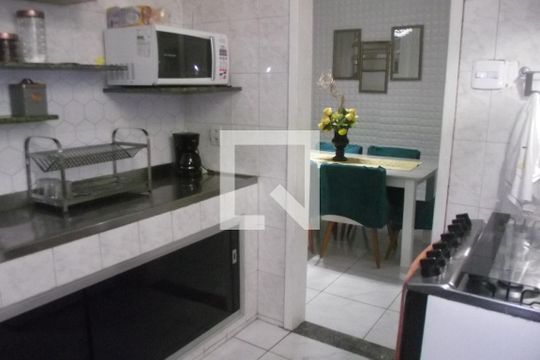 Cozinha de casa à venda com 4 quartos, 300m² em Engenho de Dentro, Rio de Janeiro