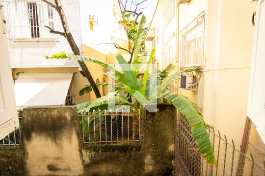 Vista do quarto  de apartamento para alugar com 1 quarto, 55m² em Leblon, Rio de Janeiro