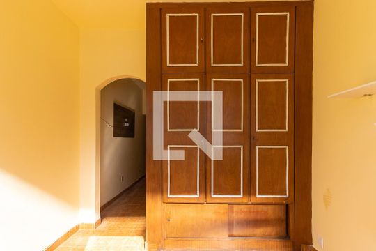 Quarto de kitnet/studio para alugar com 1 quarto, 40m² em Centro, Rio de Janeiro