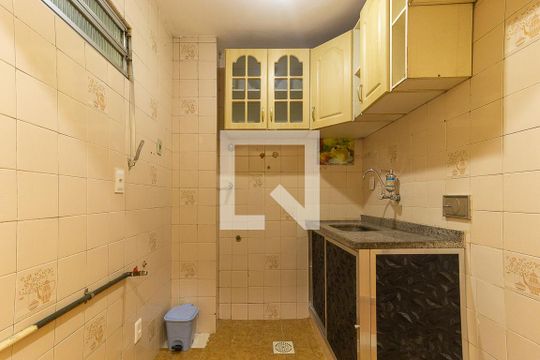 Cozinha  de kitnet/studio para alugar com 1 quarto, 40m² em Centro, Rio de Janeiro