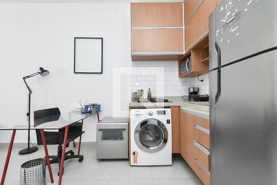 Cozinha de kitnet/studio para alugar com 1 quarto, 32m² em Centro, São Paulo