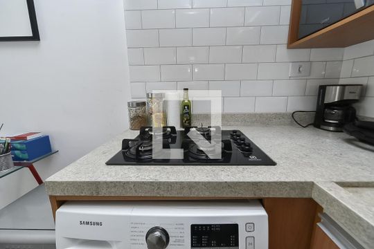 Cozinha de kitnet/studio para alugar com 1 quarto, 32m² em Centro, São Paulo