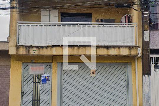 Fachada de casa para alugar com 1 quarto, 45m² em Parque Pan Americano, São Paulo